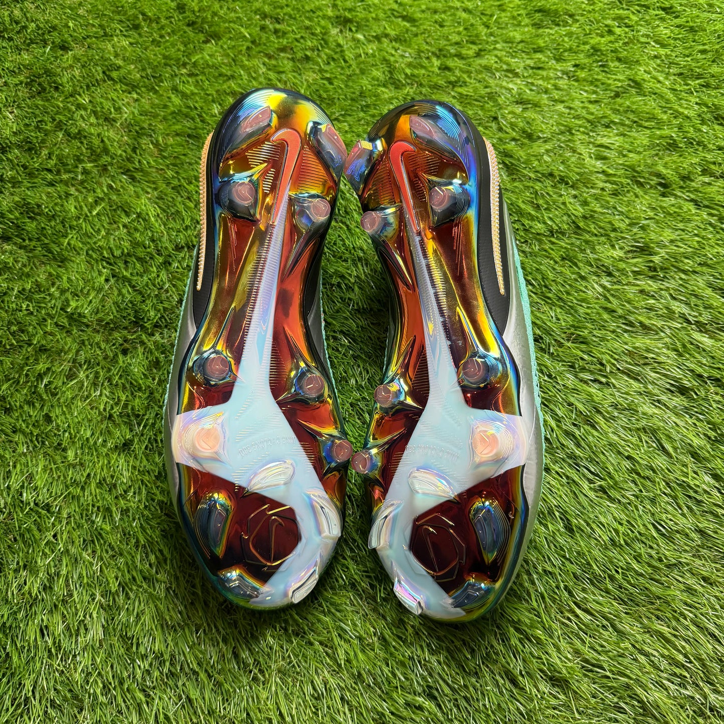 Phantom 6 Low Elite FG EUR42 26.5CM pre-owned