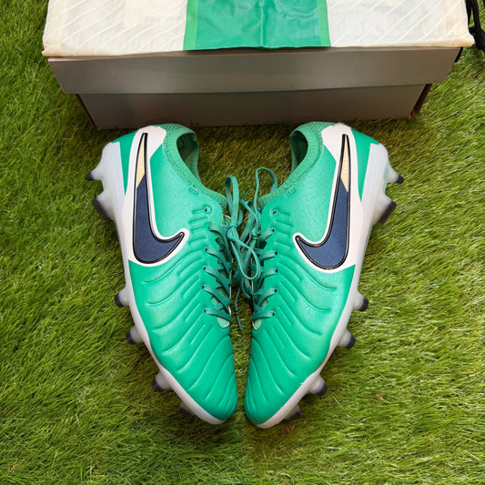 Tiempo Legend 10 Elite FG EUR40 25CM jak nowe | outlet / zwroty | pre-owned