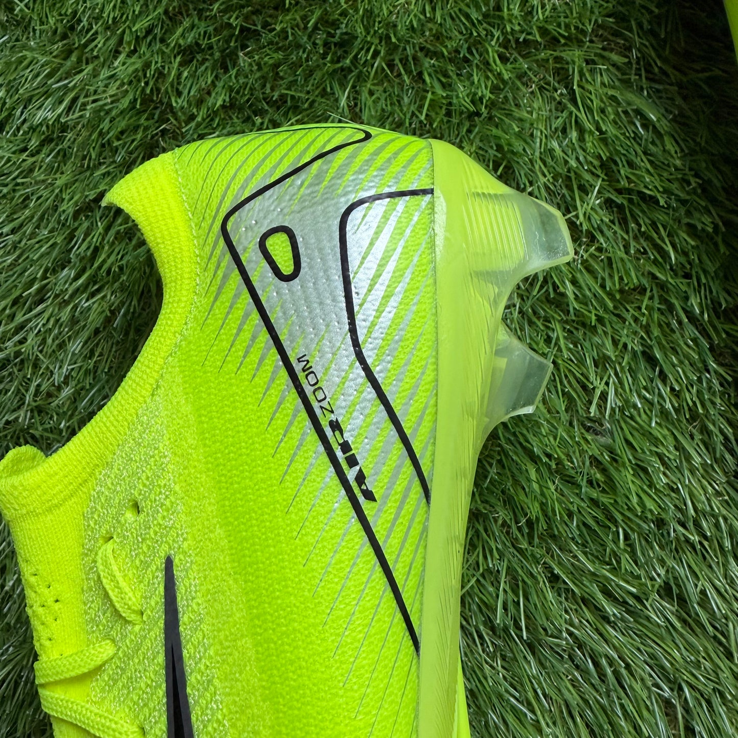 Mercurial Vapor 16 Elite FG MAD VOLT EUR44 28CM pre-owned