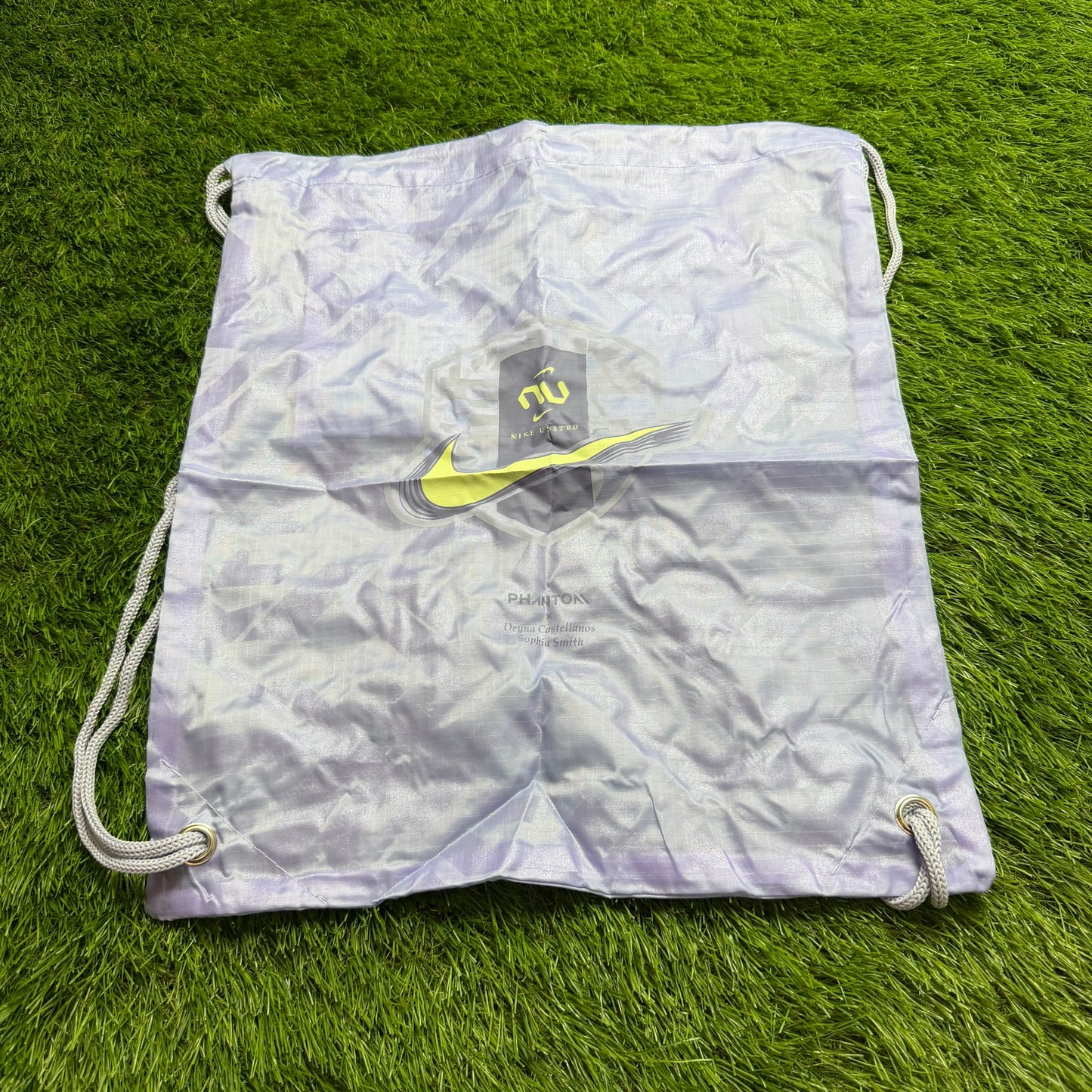 Phantom GX 2 Elite FG UNITED-PURPLE EUR45 29CM pre-owned