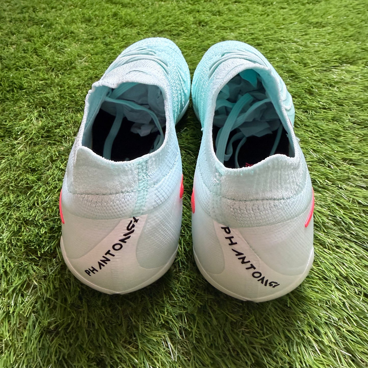 Phantom GX 2 Elite FG MAD ENERGY EUR42 26.5CM pre-owned