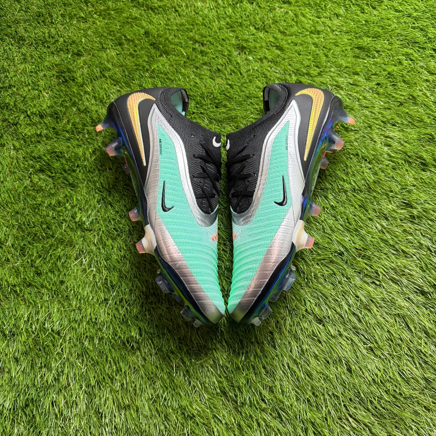 Phantom 6 Low Elite FG EUR39 24.5CM pre-owned