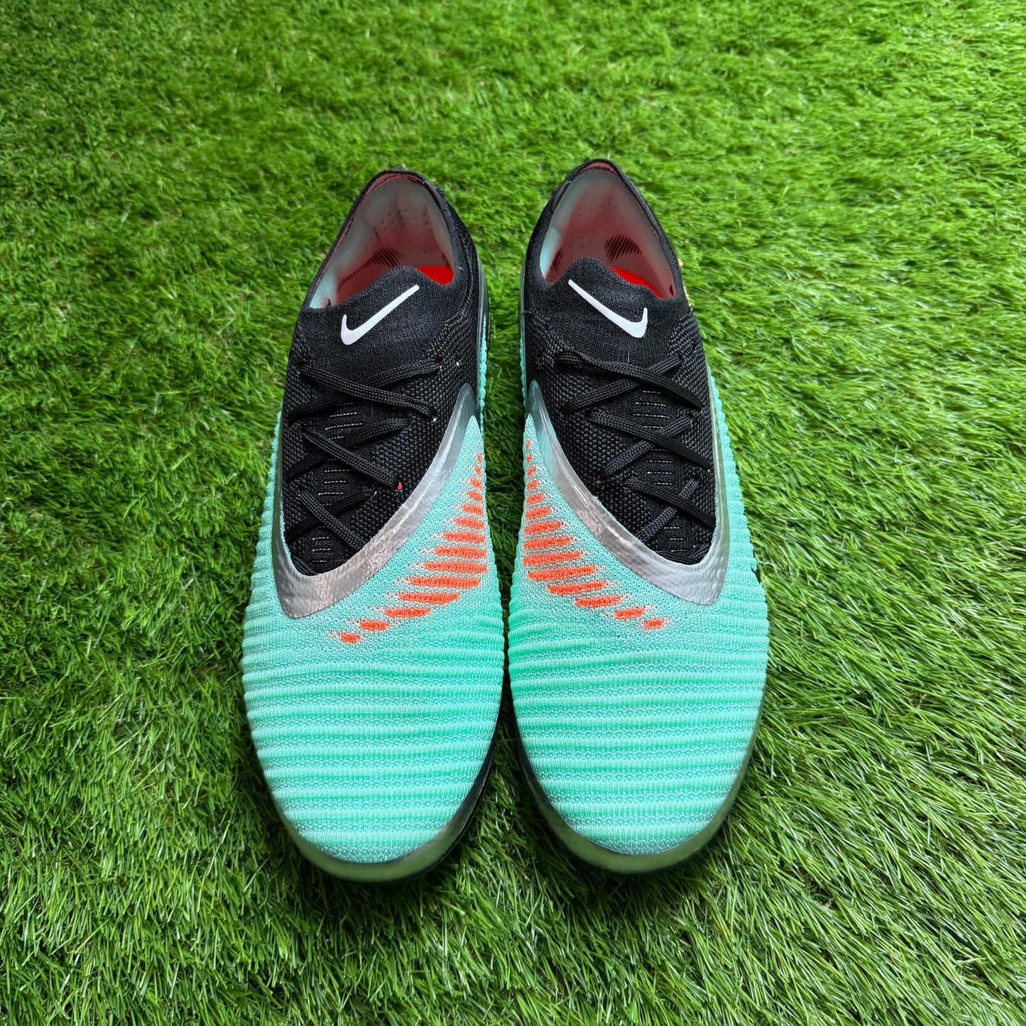 Phantom 6 Low Elite FG EUR39 24.5CM pre-owned