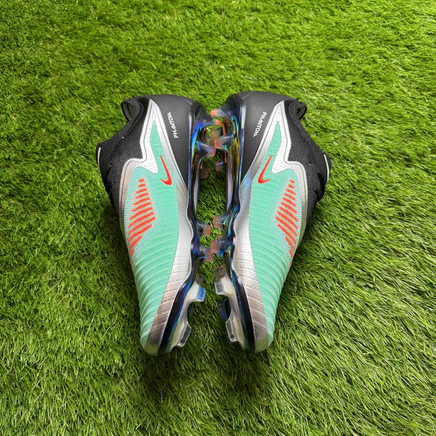 Phantom 6 Low Elite FG EUR39 24.5CM pre-owned