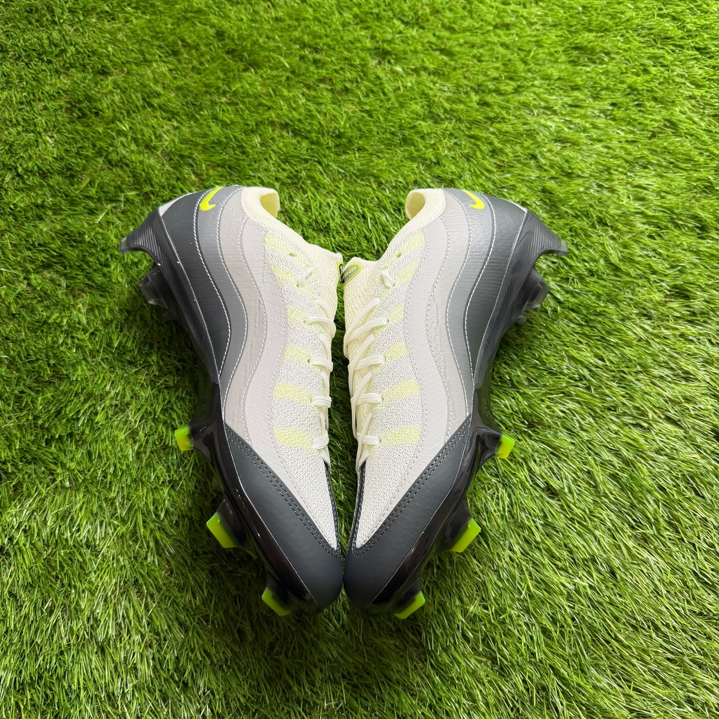 Mercurial Vapor 16 Elite FG x Air Max 95 EUR39 24.5CM pre-owned