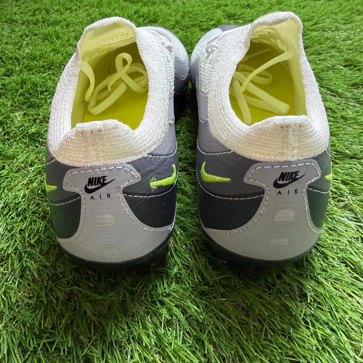 Mercurial Vapor 16 Elite FG x Air Max 95 EUR39 24.5CM pre-owned