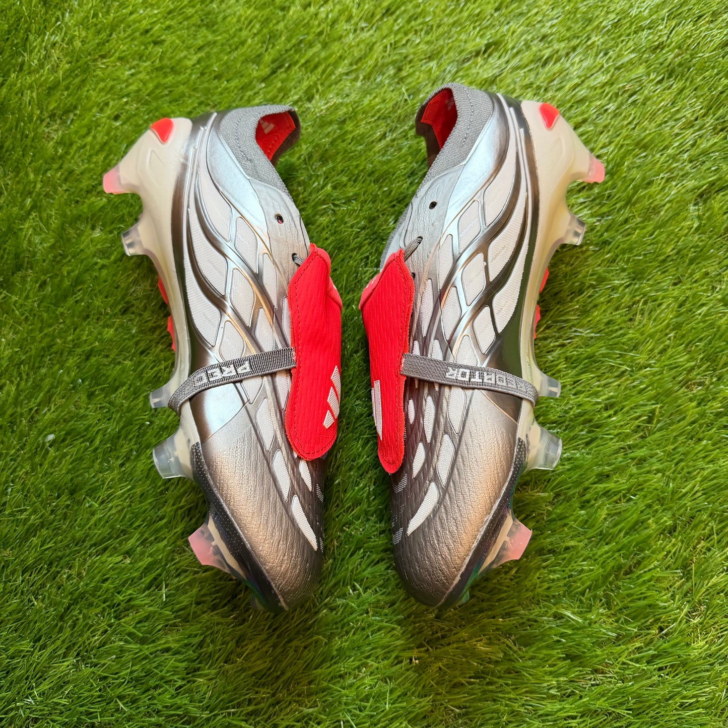 PREDATOR ELITE FG EUR39 24.5CM jak nowe | outlet / zwroty | pre-owned