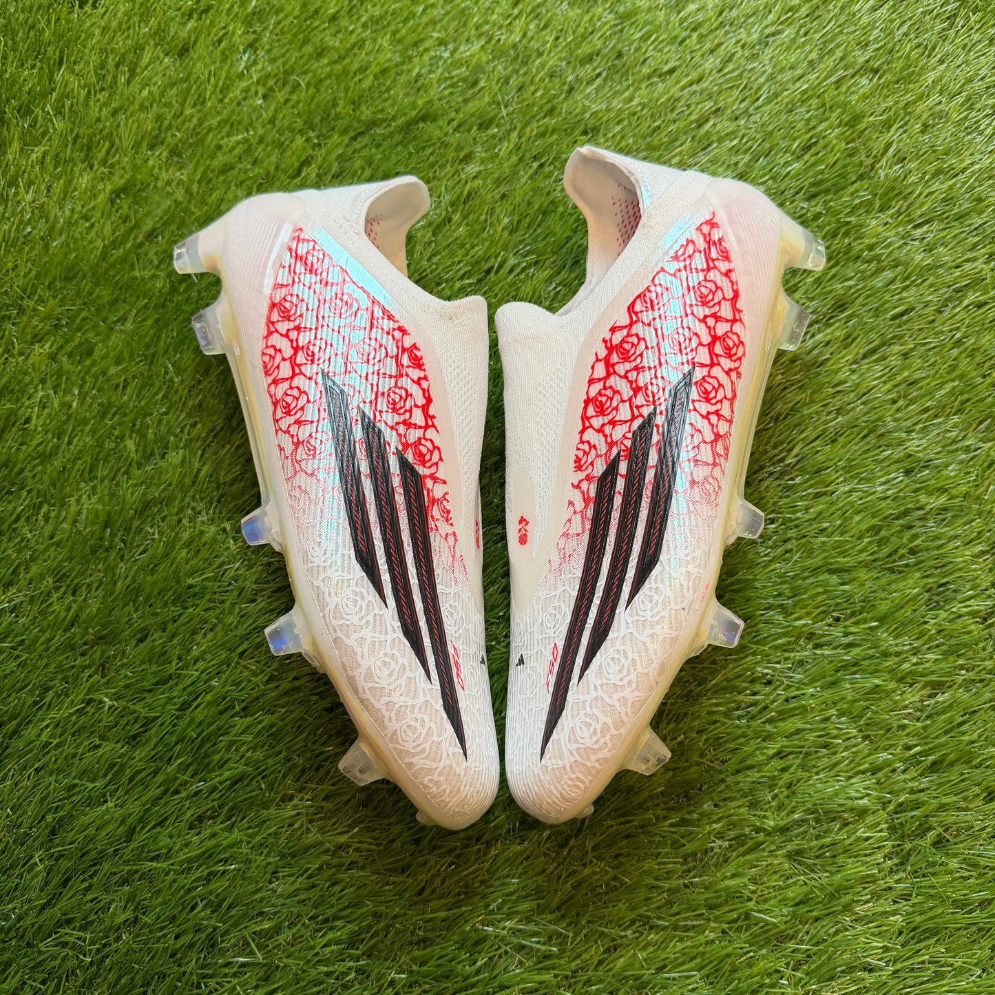 F50 ELITE FG LAMINE YAMAL LACELESS EUR41 26CM jak nowe | outlet / zwroty | pre-owned