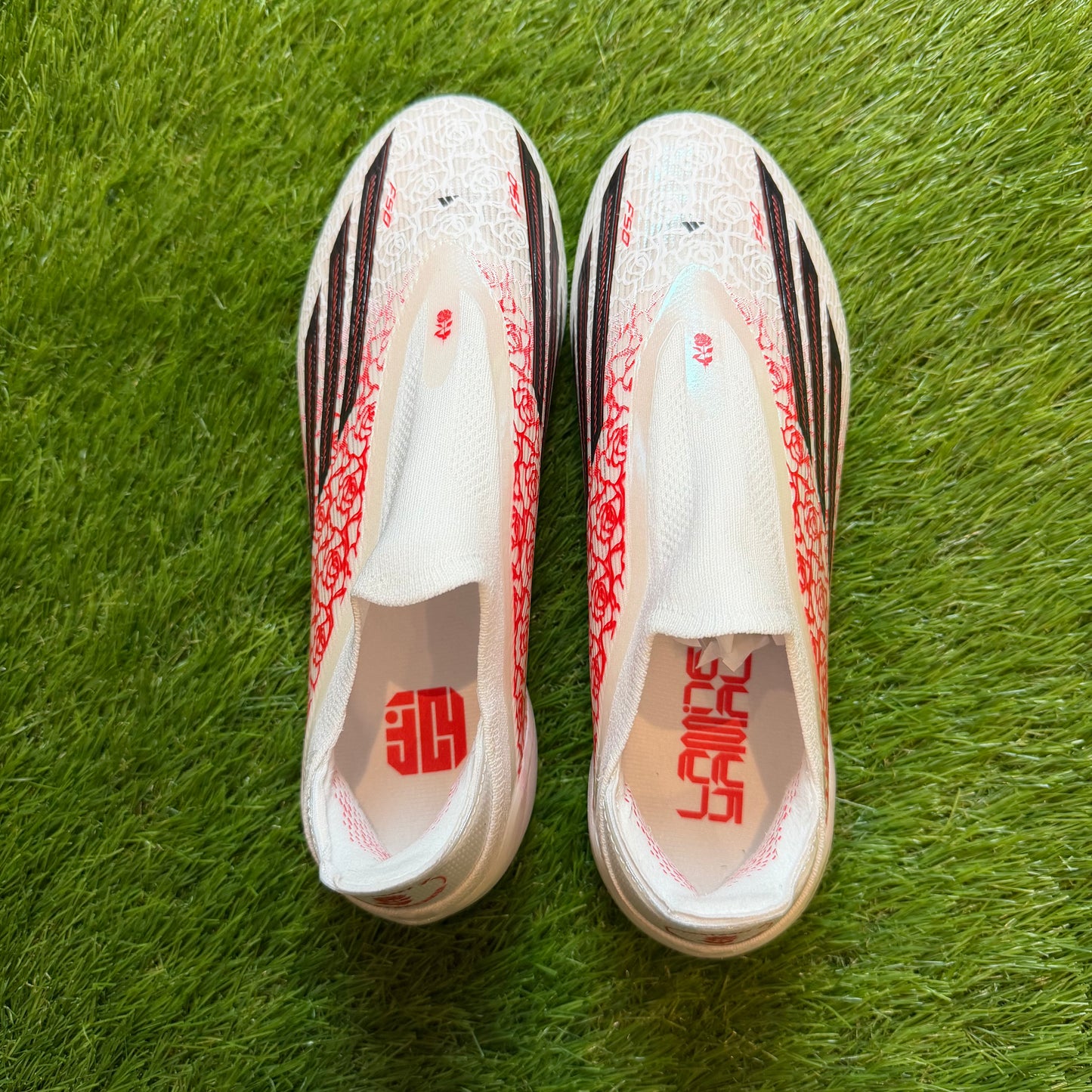 F50 ELITE FG LAMINE YAMAL LACELESS EUR41 26CM jak nowe | outlet / zwroty | pre-owned