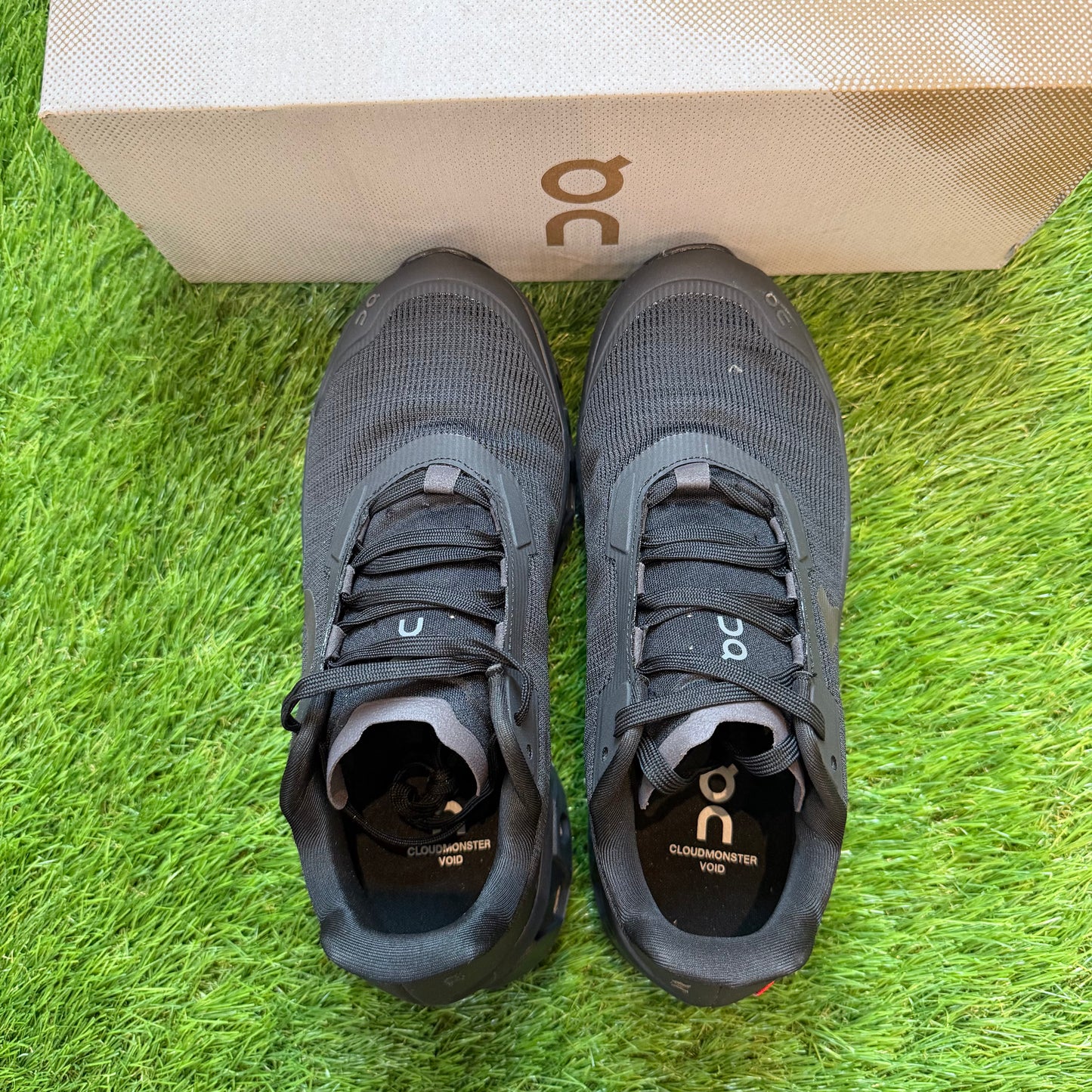 ON Running Cloudmonster Void All Black | EU37 23CM | Jak nowe | Outlet / Pre-owned