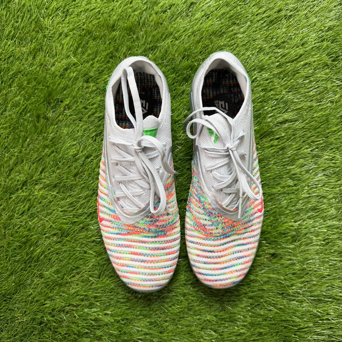 Phantom 6 Low Elite FG EA SPORTS EUR40 25CM jak nowe | outlet / zwroty | pre-owned