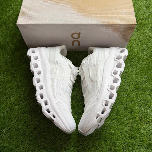 ON Running Cloudmonster Void All White | EU41 26CM | Jak nowe | Outlet / Pre-owned
