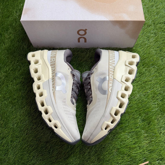 ON Running Cloudmonster 2 Cream Ice   | EU41 26CM | Jak nowe | Outlet / Pre-owned