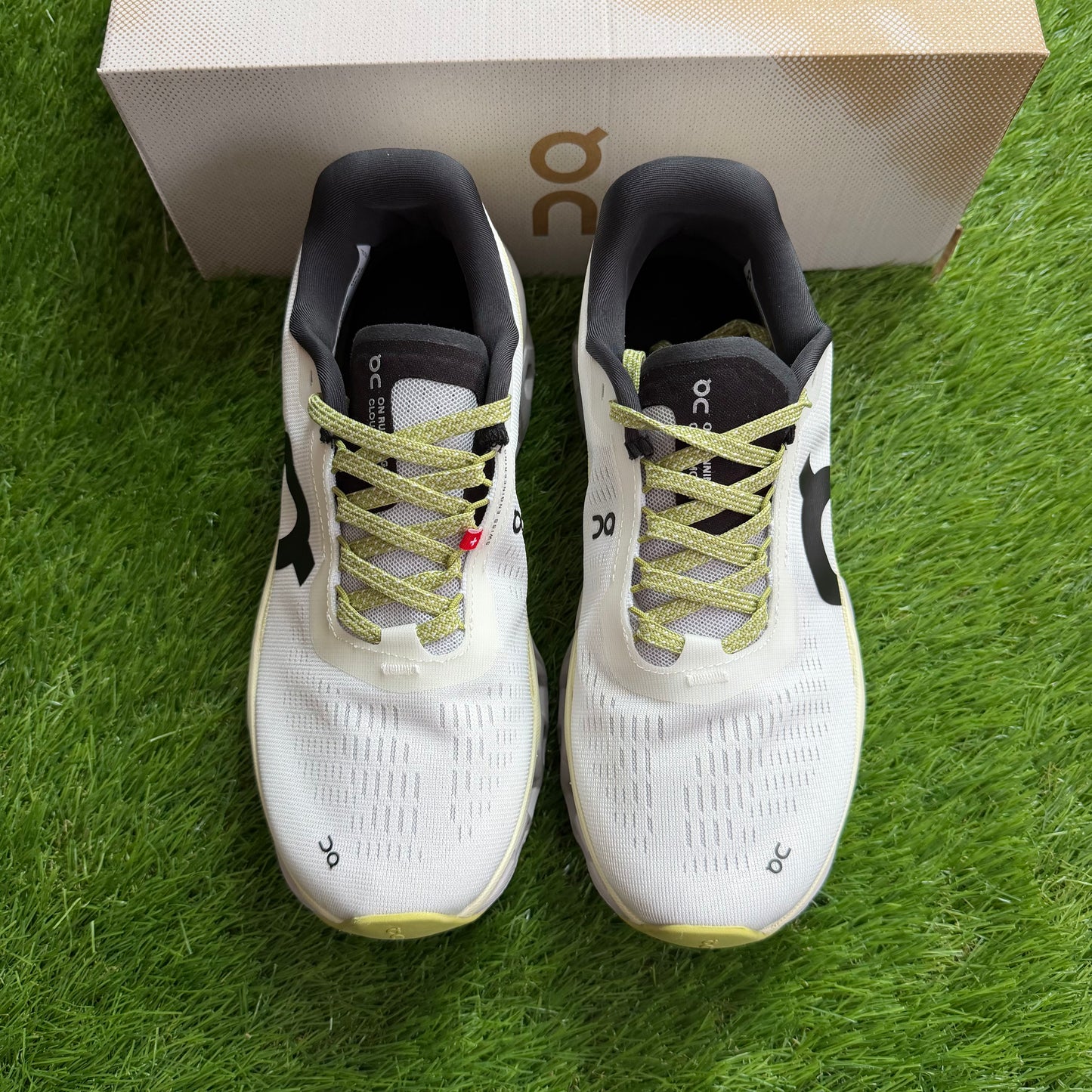 ON Running Cloudmonster 2 Undyed Zest | EU37 23CM | Jak nowe | Outlet / Pre-owned