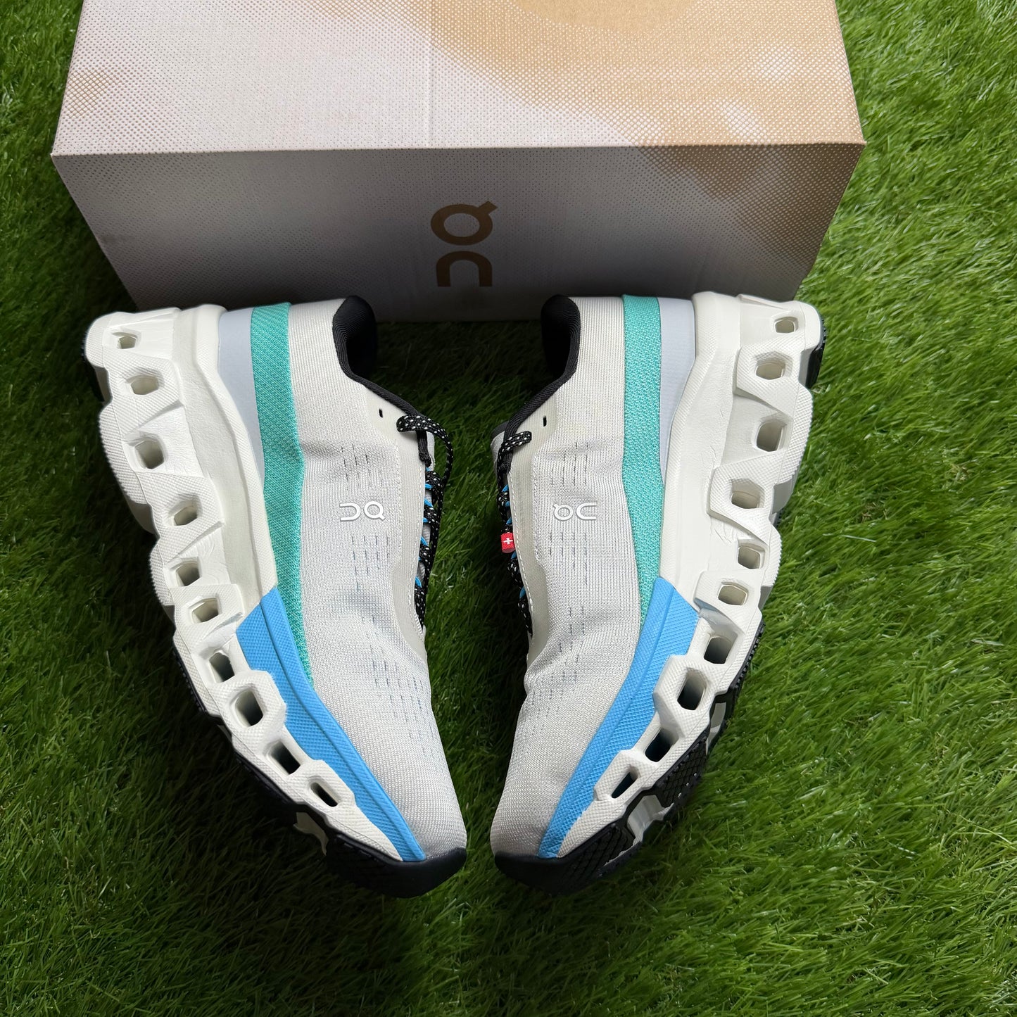 ON Running Cloudmonster 2 Cream Horizon | EU37 23CM | Jak nowe | Outlet / Pre-owned