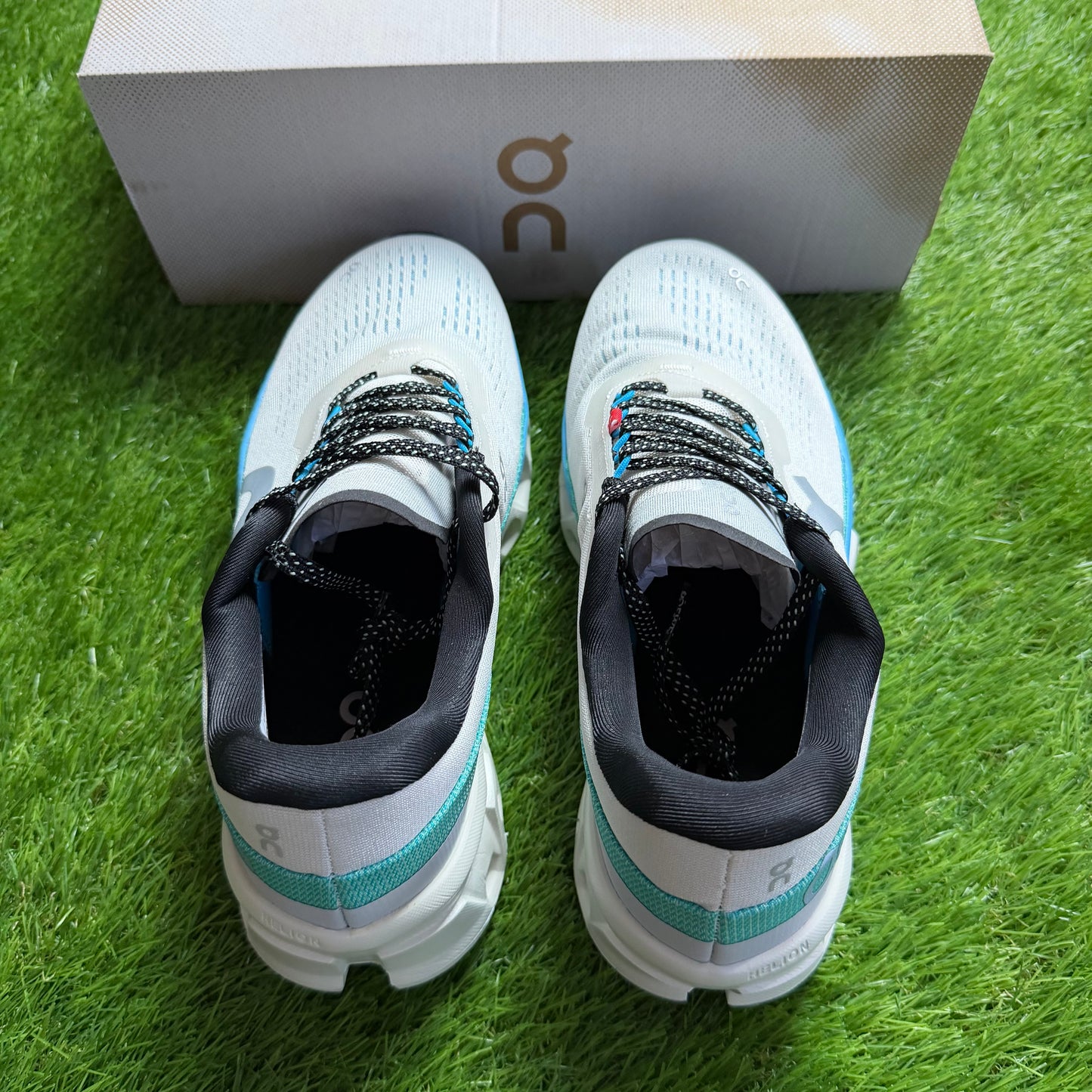 ON Running Cloudmonster 2 Cream Horizon | EU37 23CM | Jak nowe | Outlet / Pre-owned