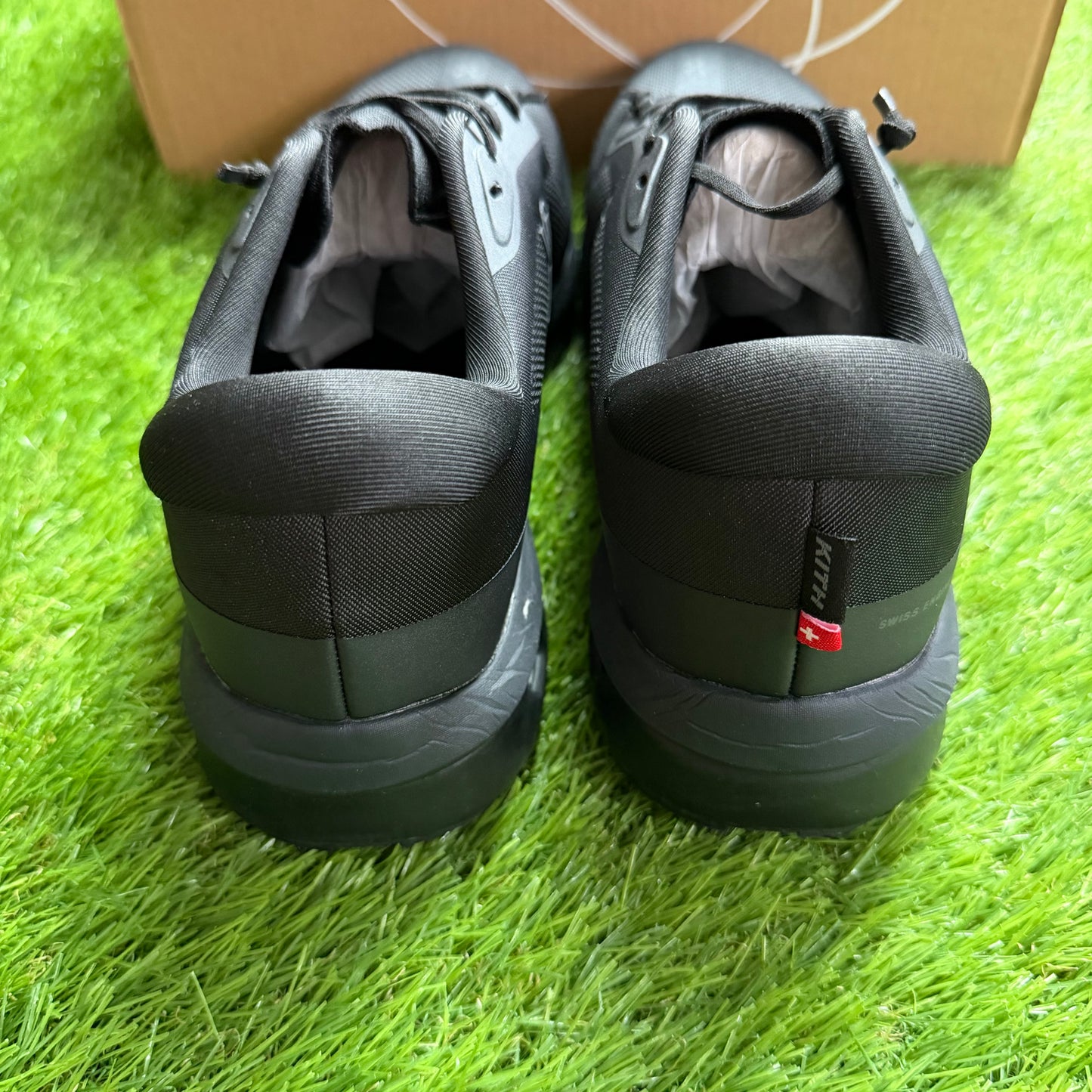 ON Running Cloudzone KITH BLACK  | EU40 25CM | Jak nowe | Outlet / Pre-owned