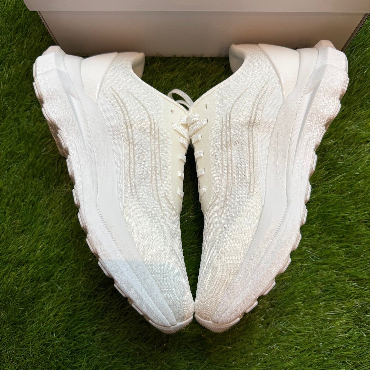 ALO Runner White | EU36 23CM | Jak nowe | Outlet / Pre-owned