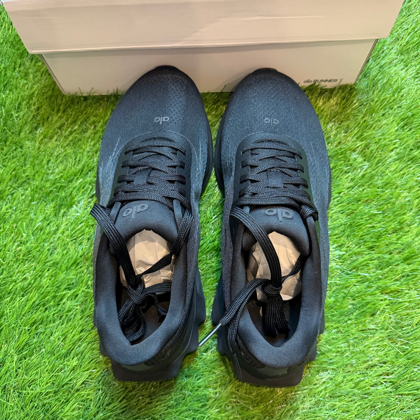 ALO Runner Black | EU36 23CM | Jak nowe | Outlet / Pre-owned