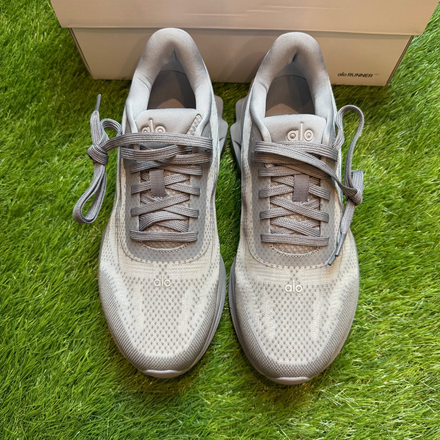 ALO Runner Gray | EU36 23CM | Jak nowe | Outlet / Pre-owned
