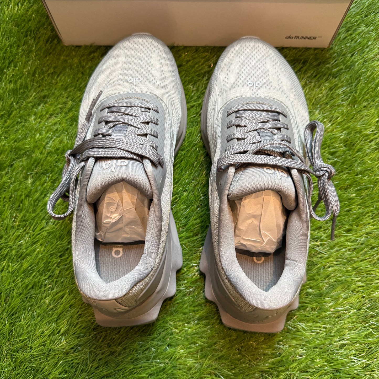 ALO Runner Gray | EU36 23CM | Jak nowe | Outlet / Pre-owned