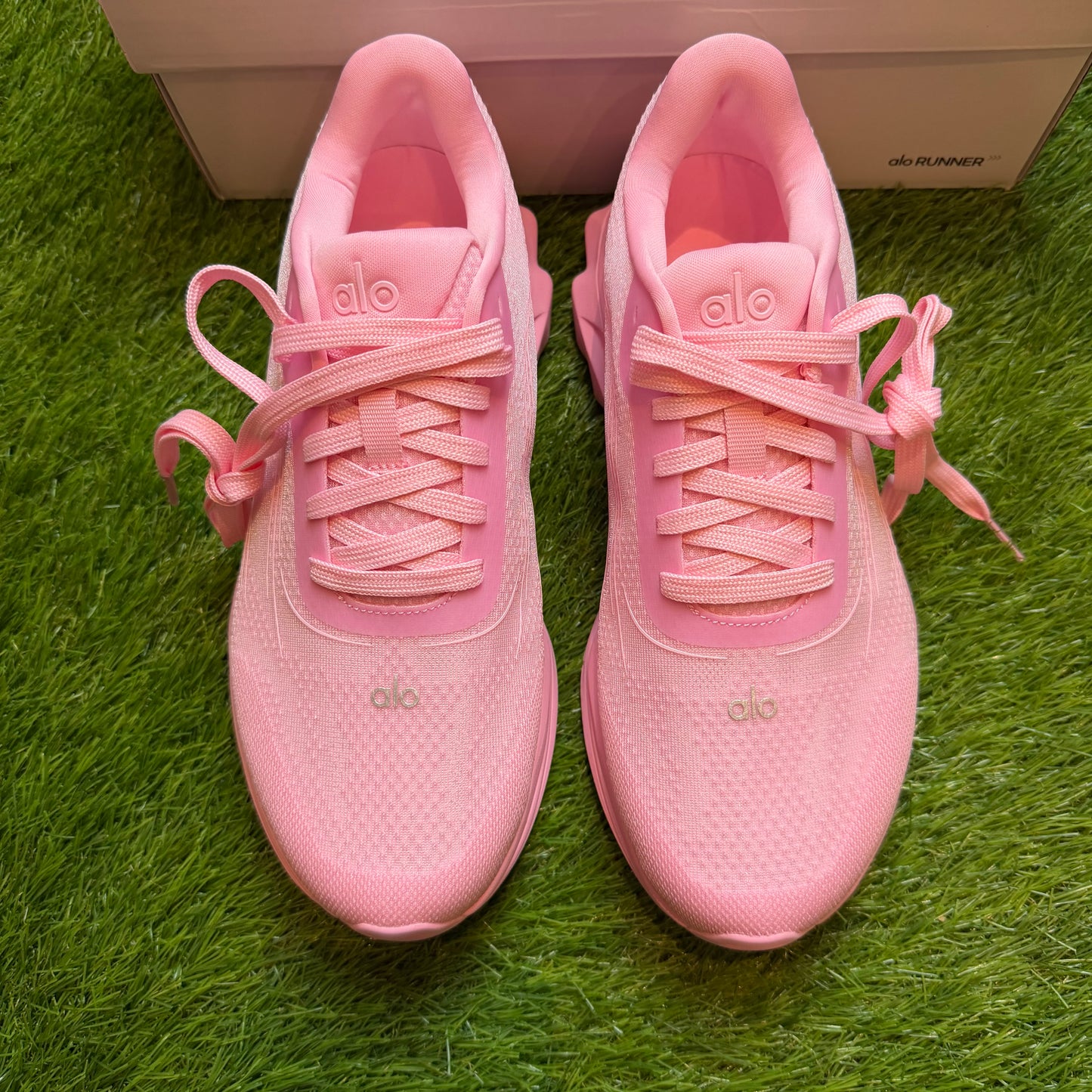 ALO Runner Pink | EU36 23CM | Jak nowe | Outlet / Pre-owned
