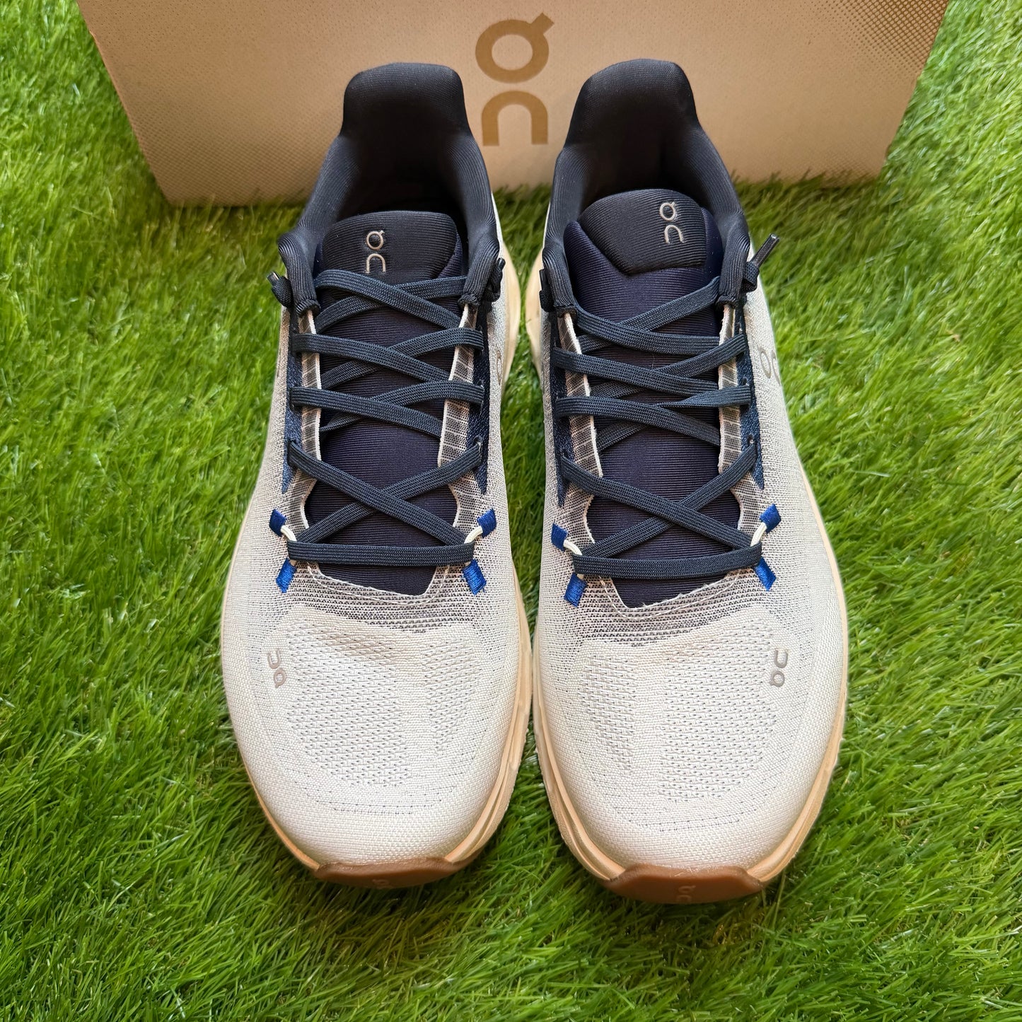 ON Running Cloudtilt Midnight Ice | EU36 22CM | Jak nowe | Outlet / Pre-owned