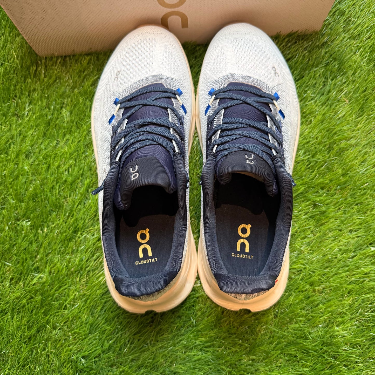 ON Running Cloudtilt Midnight Ice | EU36 22CM | Jak nowe | Outlet / Pre-owned