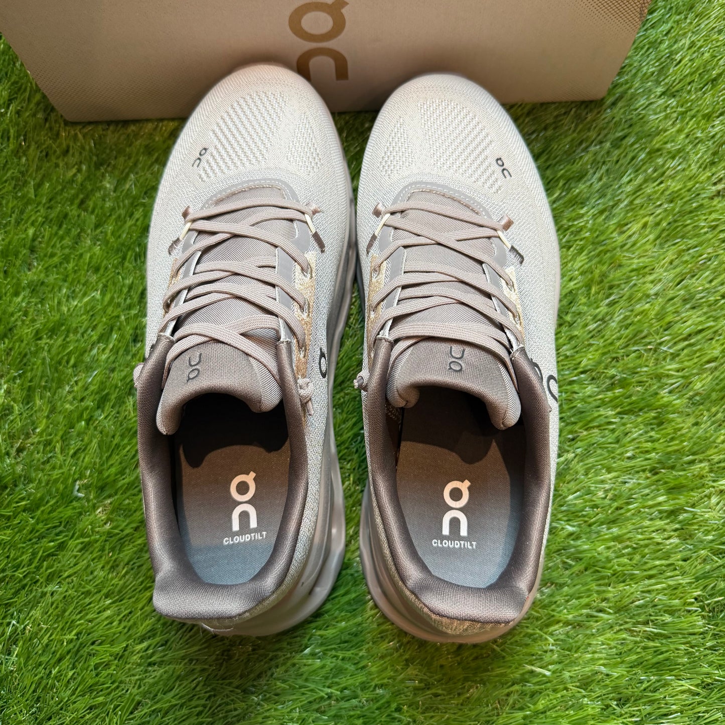ON Running Cloudtilt Cinder Ash  | EU36 22CM | Jak nowe | Outlet / Pre-owned